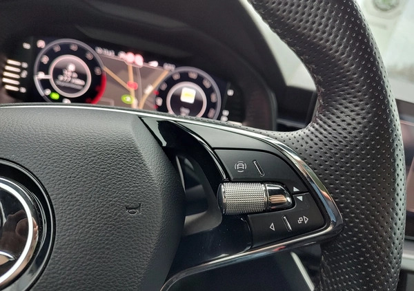 Skoda Kamiq cena 90900 przebieg: 52800, rok produkcji 2021 z Mieszkowice małe 352